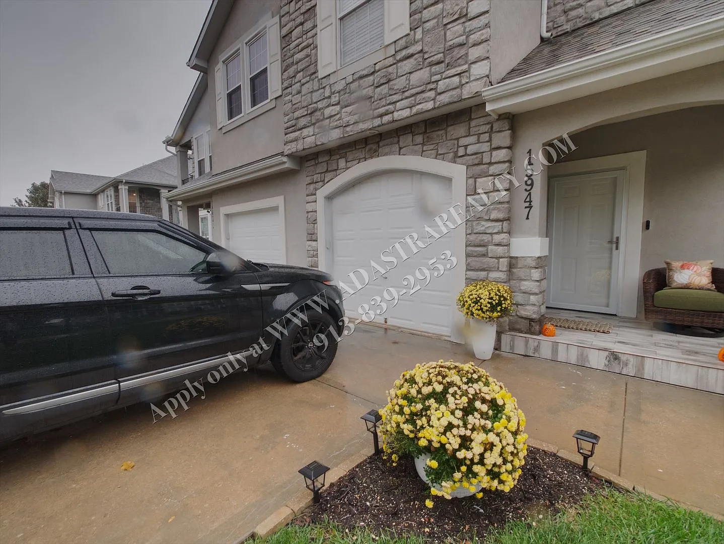 Beautiful and Spacious Olathe Townhome-Coming SOON!! — Photo 4