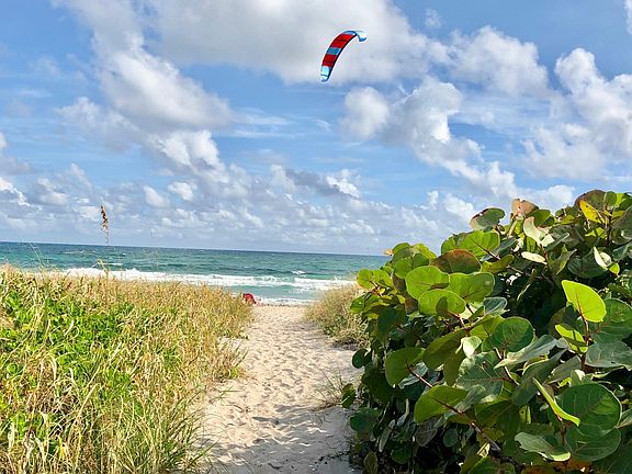 5th image of 2871 N Ocean Blvd APT M226