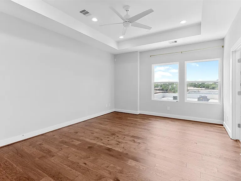 8320 Vista Bella Ln — Photo 21