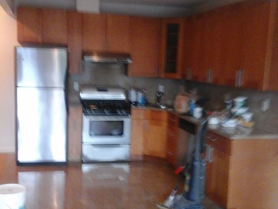 1st image of 7613 113th St APT 4R