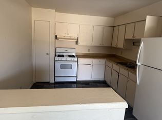 8950 N 97th St #203, Milwaukee, WI 53224