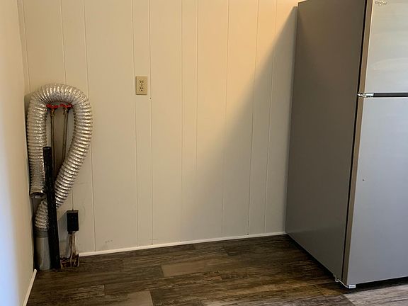 Washer & Dryer hook-up, bring your own units