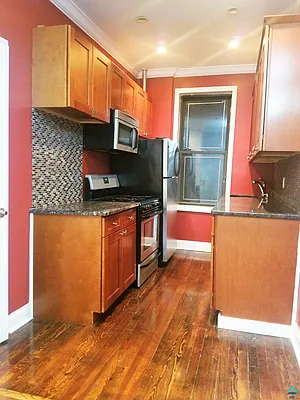 Rented by EXR | media 27