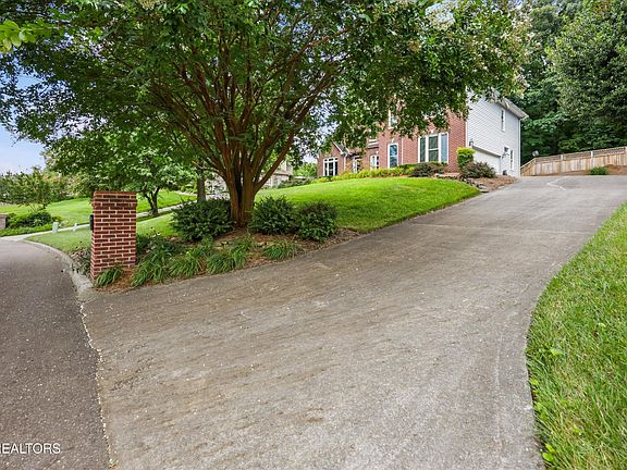 5th image of 10534 Aspen Ridge Ln