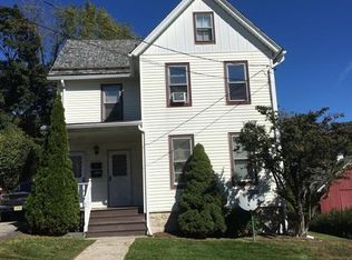 6 Foster St, Newton, NJ 07860