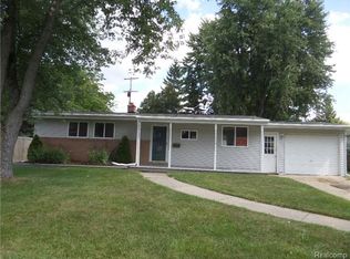 5141 Daval Dr, Swartz Creek, MI 48473