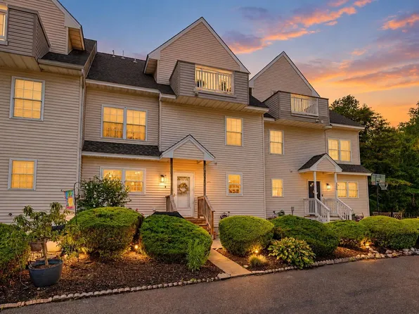 202 Maxwell Ct Unit 202, Egg Harbor Township, NJ 08234