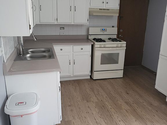3rd image of 15300 Martin Luther King Jr Dr #3W