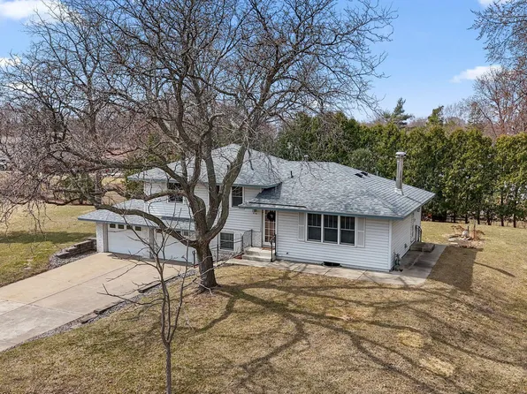 8566 Imperial Ave S, Cottage Grove, MN 55016