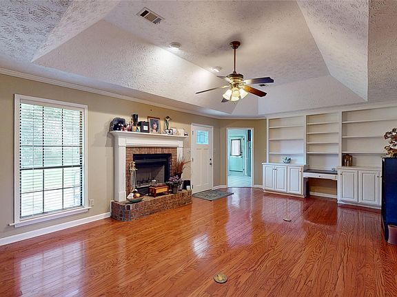 5th image of 1213 Jamestown Dr