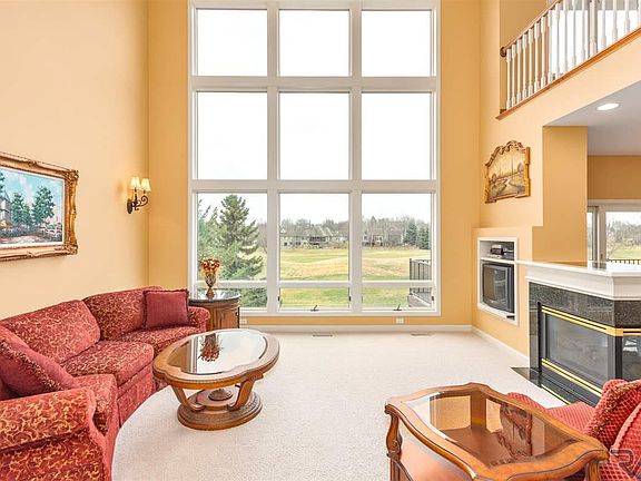 5th image of 308 E Saint Andrews Dr