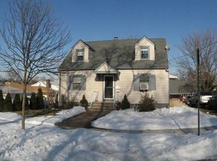 61 Oakwood Ave, Bloomfield, NJ 07003