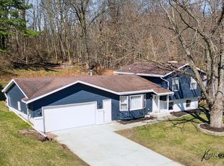 4693 Breckenridge Dr NE, Grand Rapids, MI 49525