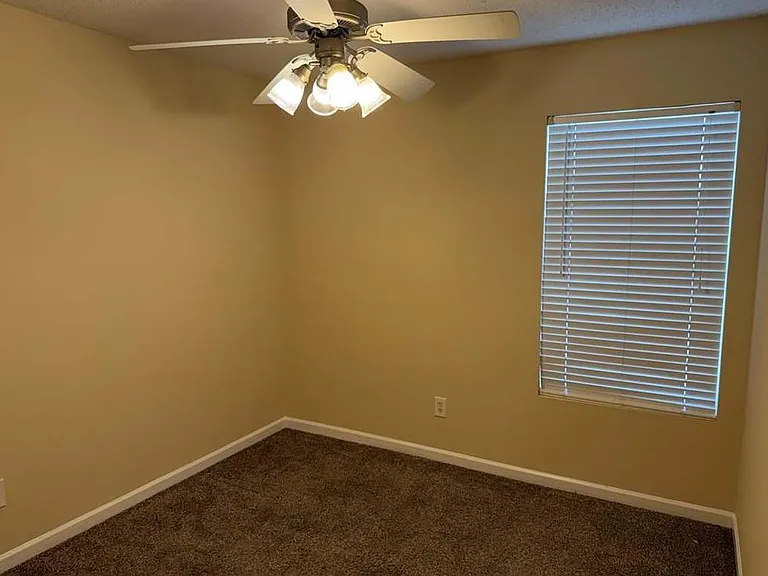 1479 Box Cir — Photo 12
