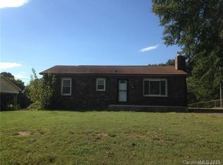 714 S Government St, Lincolnton, NC 28092