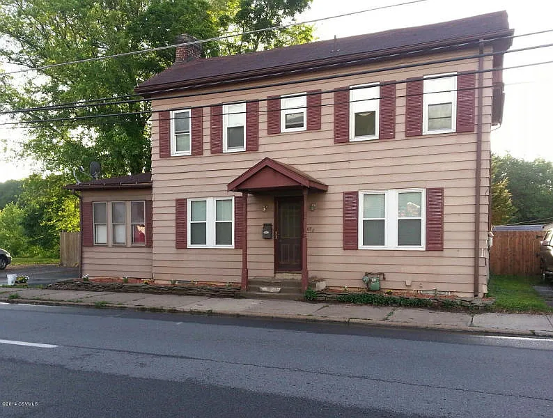 338 S Front St photo 1