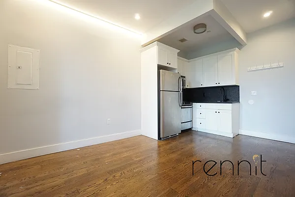 Rented by Rennit Inc. | media 10