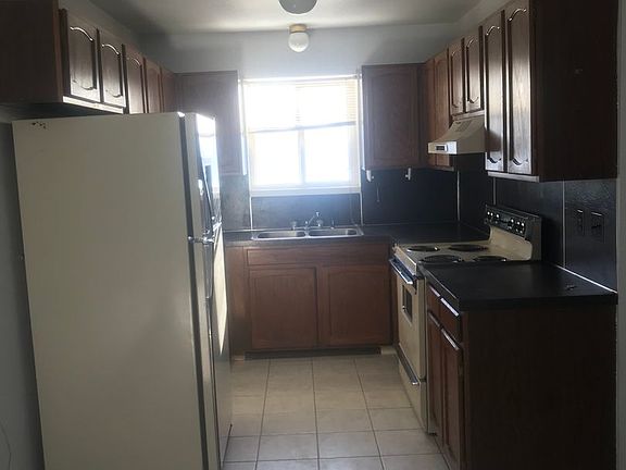 3rd image of 1039 Williams St #3