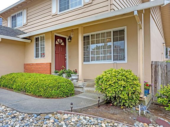 2nd image of 2981 Dublin Dr