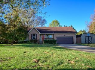 1790 Crestview Dr, Clarksville, TN 37042