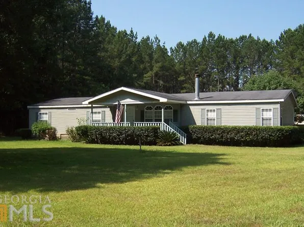 99 M T Rains Cir, Ellabell, GA 31308