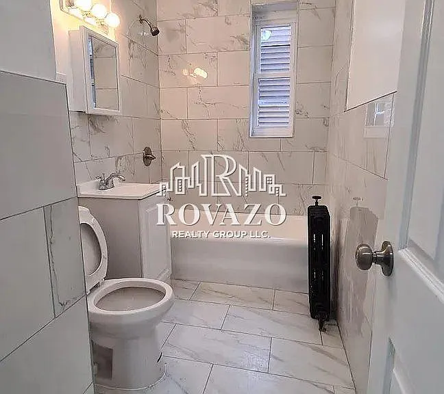 103 4th Ave #104 — Photo 2
