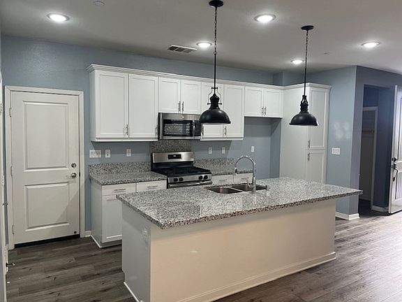 2nd image of 35814 Landon Ln