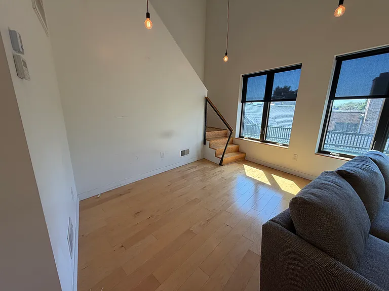 15 Allen St #302 — Photo 6