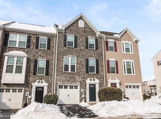 1265 Elderslie Ln, York, PA 17403