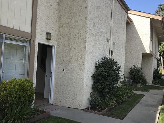 2nd image of 1049 E Huntington Dr Unit A