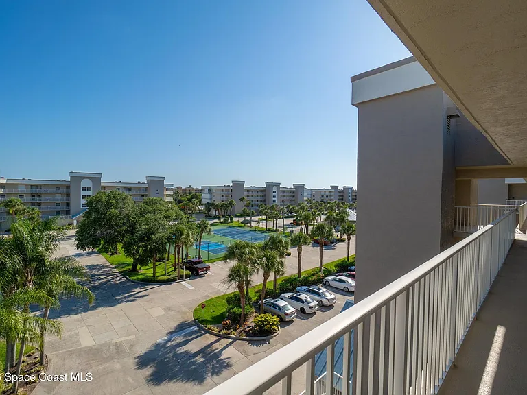 601 Shorewood Dr #G505 — Photo 31