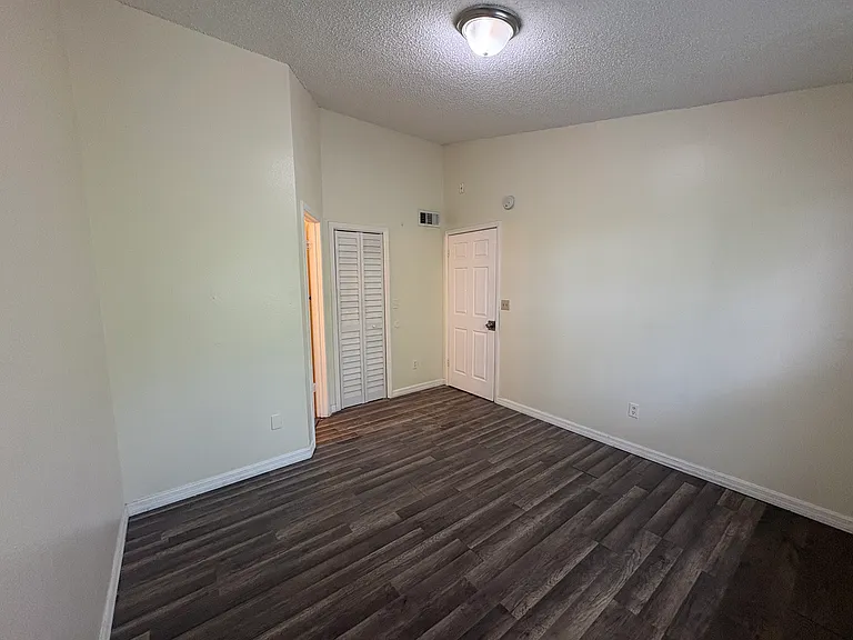 1948 Lake Atriums Cir #121 — Photo 16