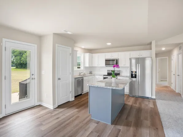 161 Grace Ridge Ct, Benson, NC 27504