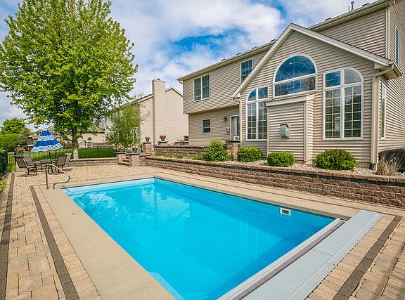 5th image of 2811 Degarmo Dr