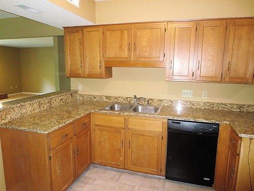 Grantie and Tile in Kitchen