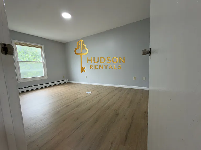 531 Ocean Ave #B — Photo 5