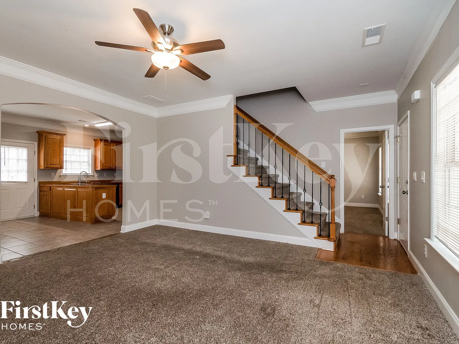 4 bed, 3.0 bath, 1925 sqft, $2,265 — Photo 3