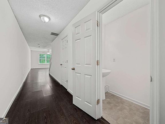 2nd image of 330 Parkway Rd