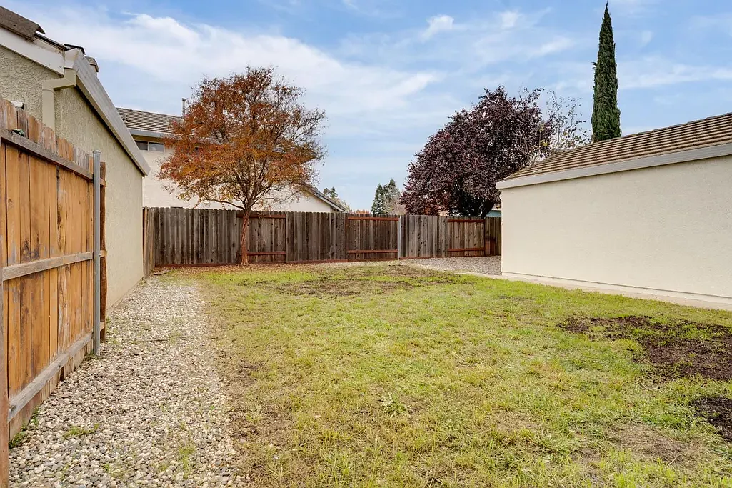 4 bed, 2.5 bath, 1505 sqft, $2,900 — Photo 4