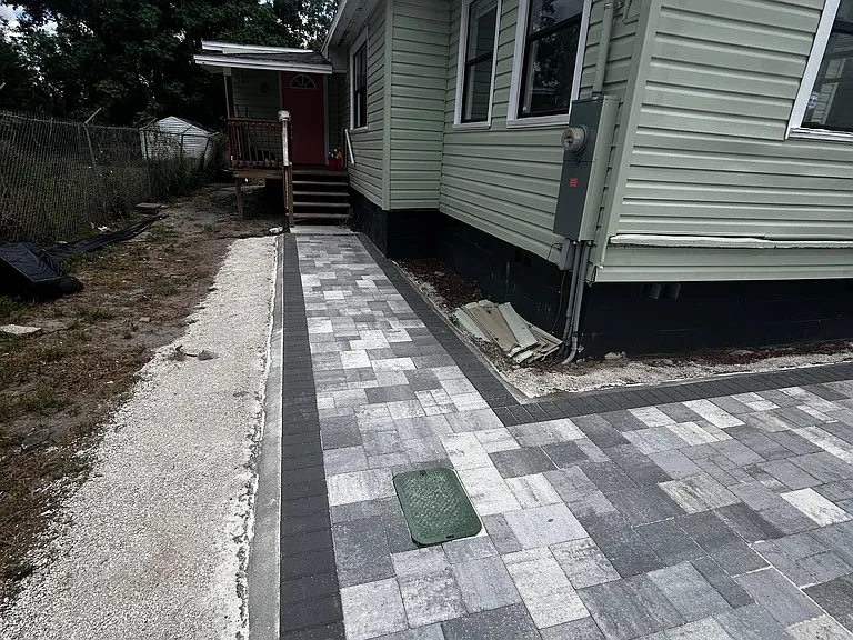 Renee Ave — Photo 1