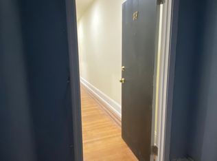 2133 Walnut St APT 3F, Philadelphia, PA 19103