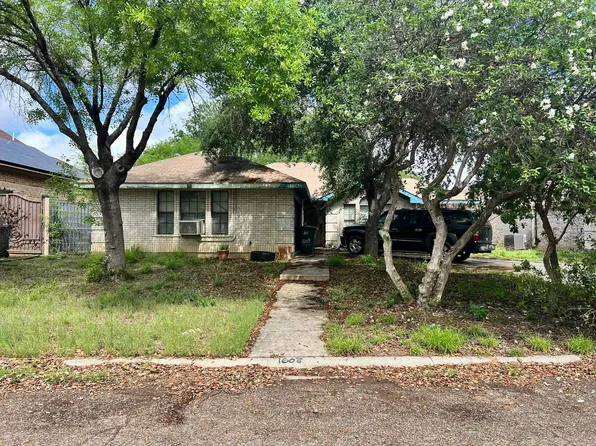 1608 Eagle Trace Dr, Laredo, TX 78045