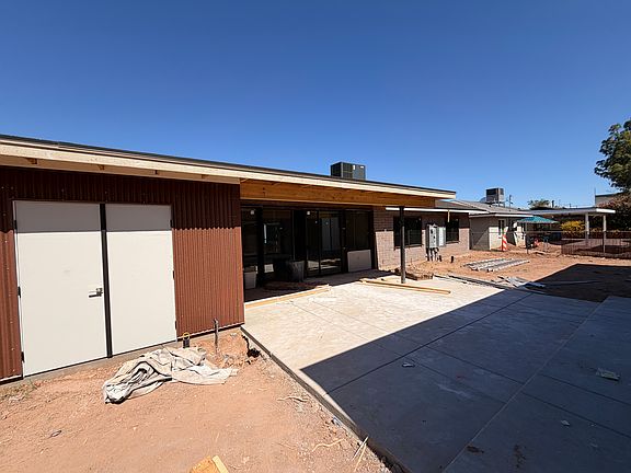 5th image of 2025 S College Ave