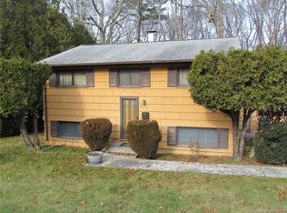 31 Bern Ct, Groton, CT 06355