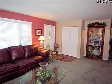 4th image of 3785 Nottingham Ave