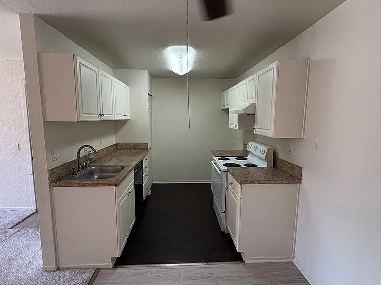 1265 Kendall Dr #1012 — Photo 6
