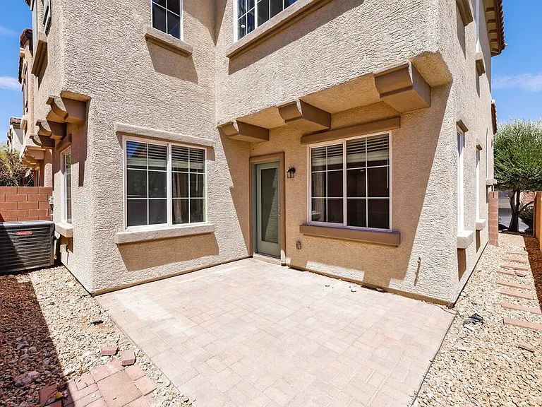 9881 Lime Tree St — Photo 17