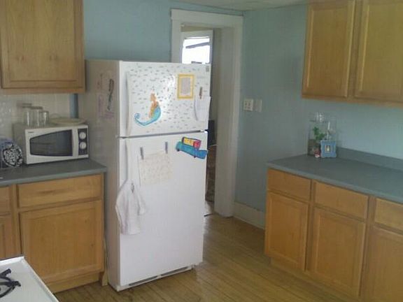 5th image of 1010 E Clarke St #B