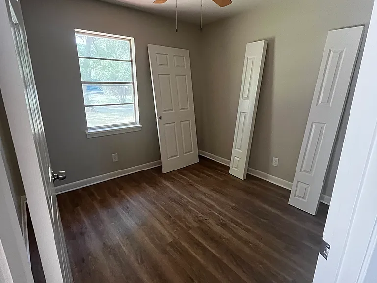 9728 Arline Cir — Photo 6
