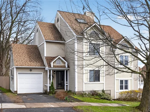 208 Oak St, Syracuse, NY 13203